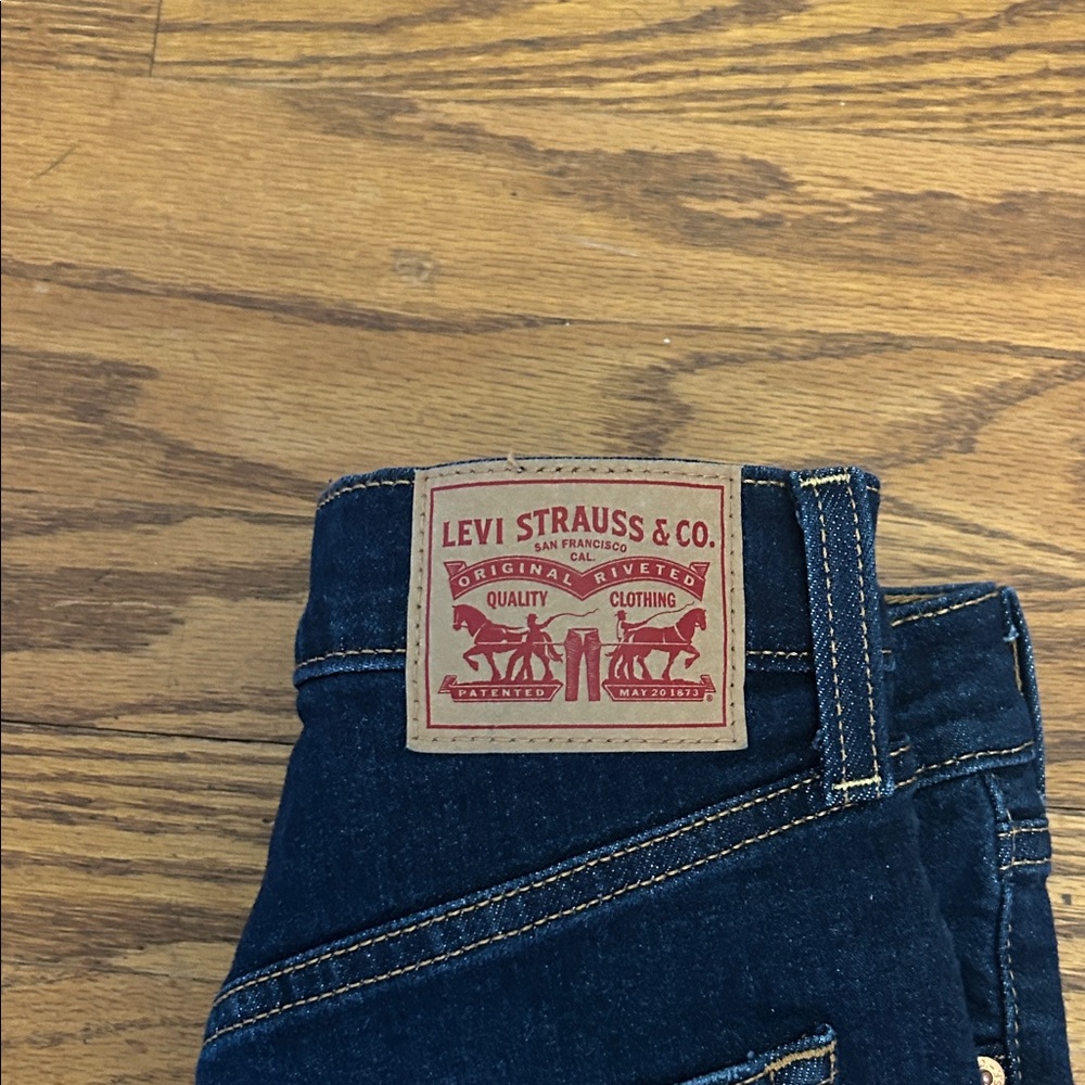 Levi's Jeans Women’s 26 Dark Blue RibCage Straight Leg Distressed - Picture 11 of 11